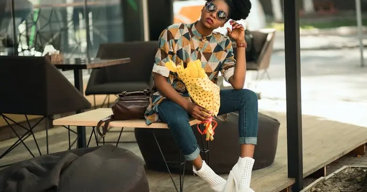 STRAIGHT-FROM-THE-RUNWAY WOMEN SHOE TRENDS