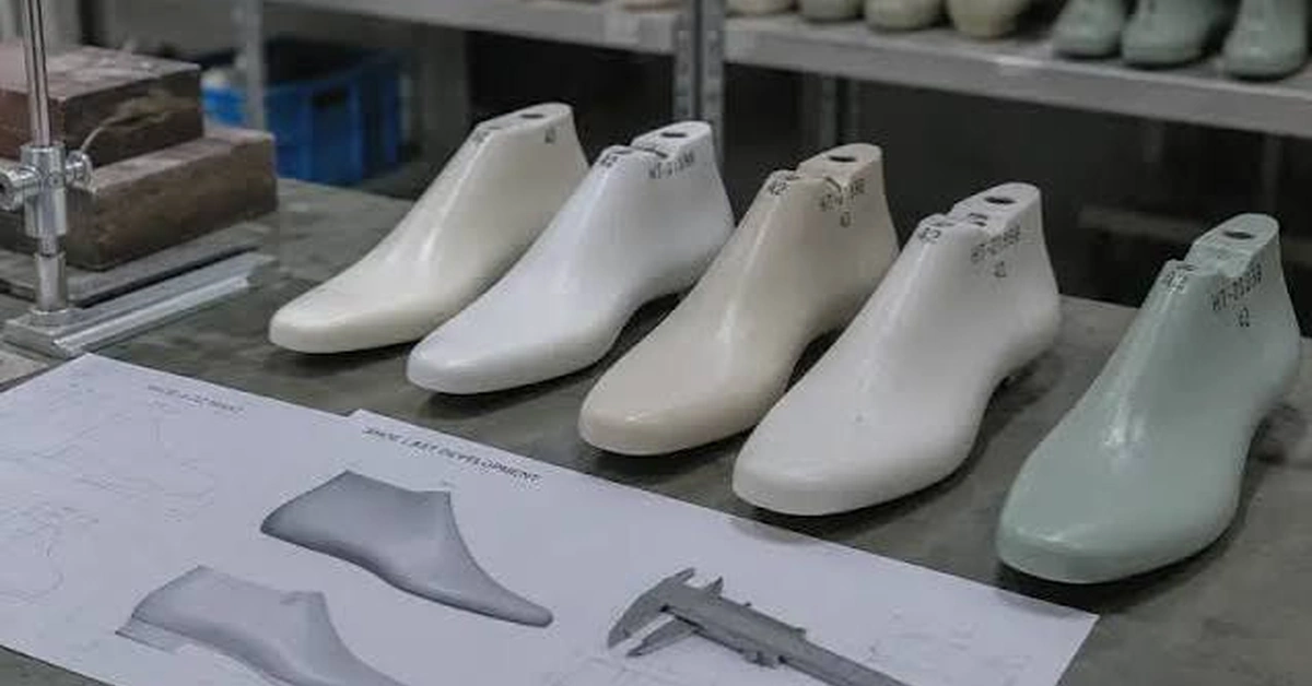 The Crucial Role of Shoe Sample Production in Footwear Manufacturing